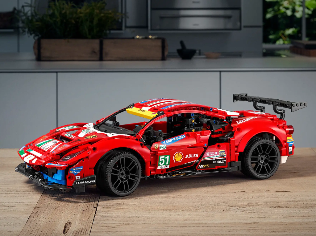 LEGO Ferrari 488 GTE